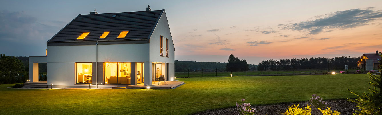 residential-outdoor-lighting-section-banner-image residential-outdoor-lighting-section-banner-image